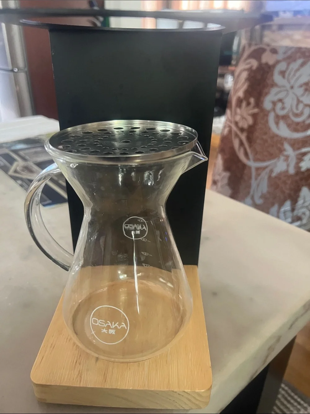 Clear Glass Pour-Over Coffee Carafe with Stainless Steel Drip Lid - Clear